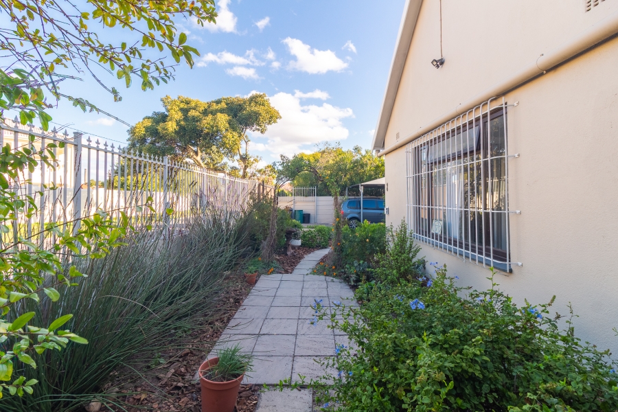 3 Bedroom Property for Sale in Pinelands Western Cape